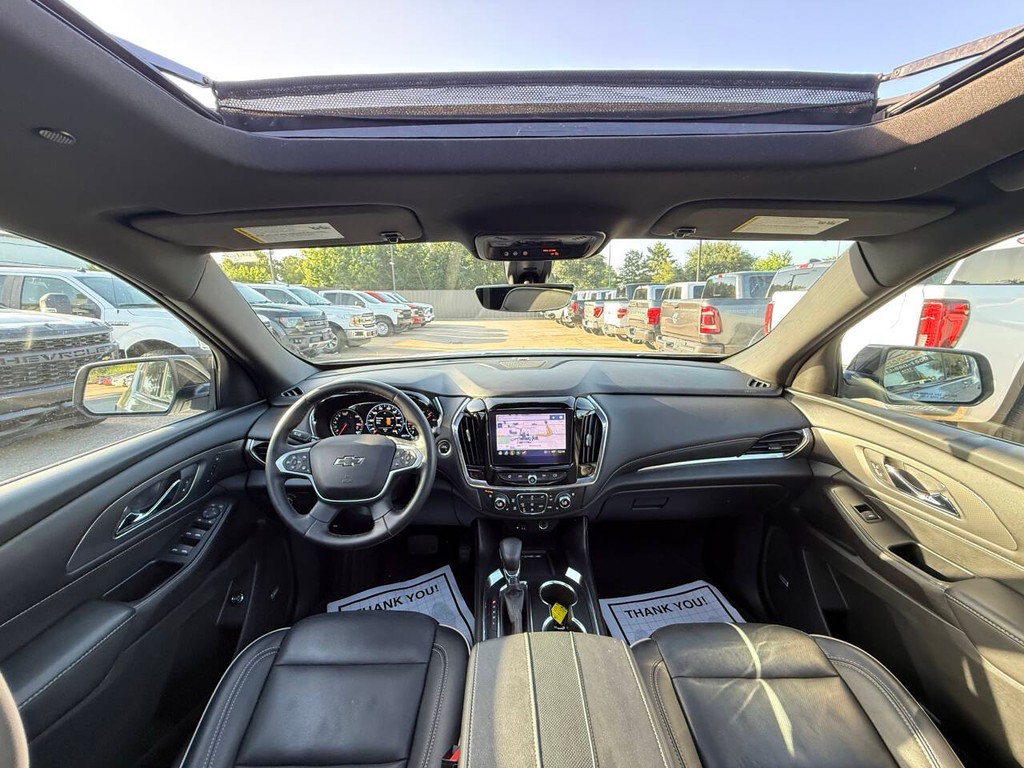 Chevrolet Traverse Vehicle Full-screen Gallery Image 18