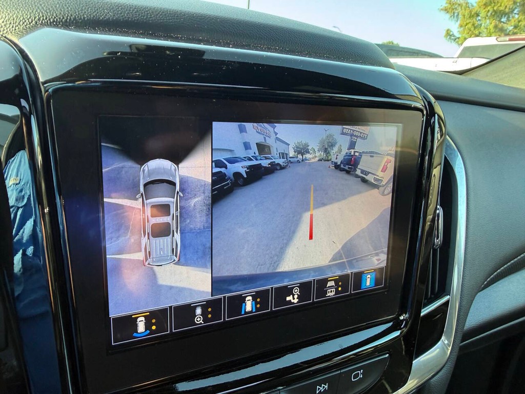 Chevrolet Traverse Vehicle Full-screen Gallery Image 26