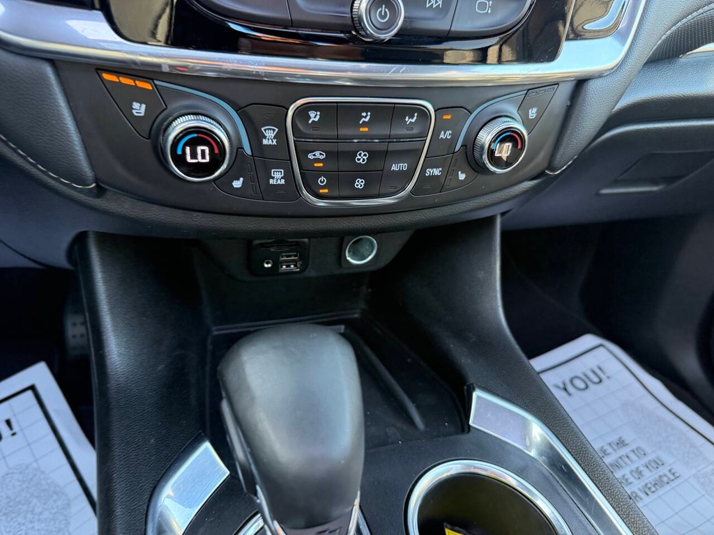 Chevrolet Traverse Vehicle Full-screen Gallery Image 28