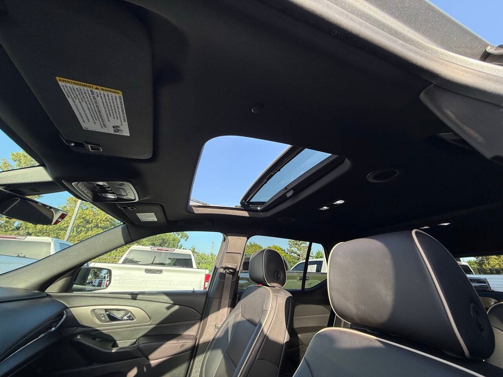 Chevrolet Traverse Vehicle Full-screen Gallery Image 31