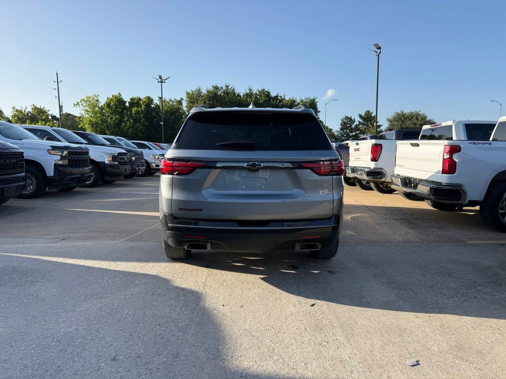 Chevrolet Traverse Vehicle Full-screen Gallery Image 39