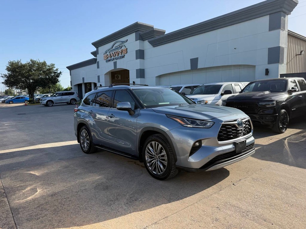 Toyota Highlander Hybrid Vehicle Full-screen Gallery Image 02