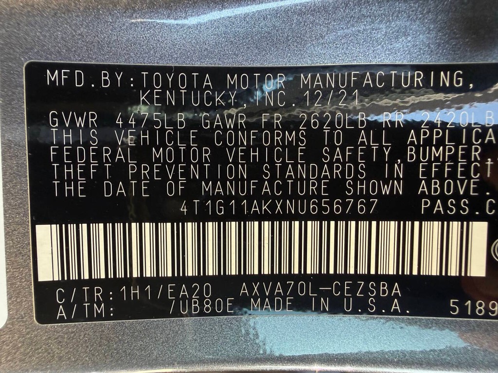 Toyota Camry Vehicle Full-screen Gallery Image 31