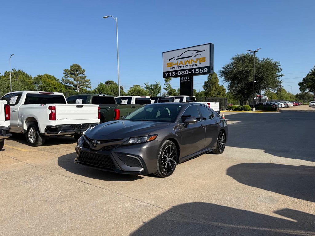Toyota Camry Vehicle Full-screen Gallery Image 39