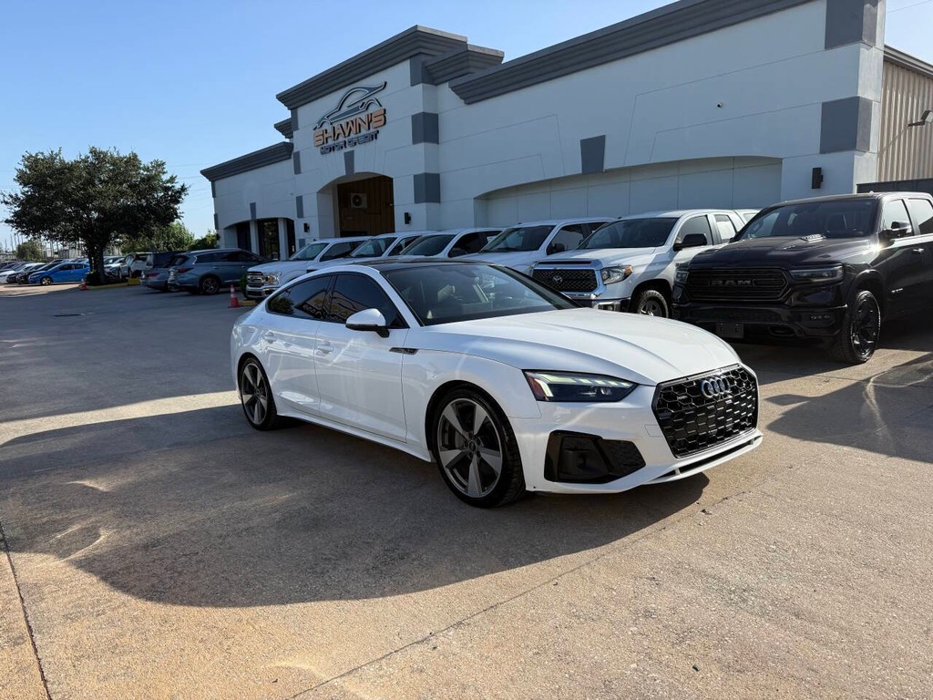 Audi A5 Sportback Vehicle Full-screen Gallery Image 02