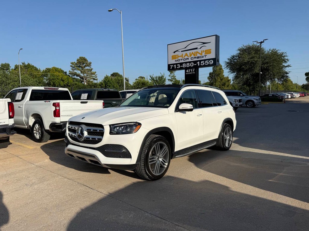 Mercedes-Benz GLS Vehicle Full-screen Gallery Image 03
