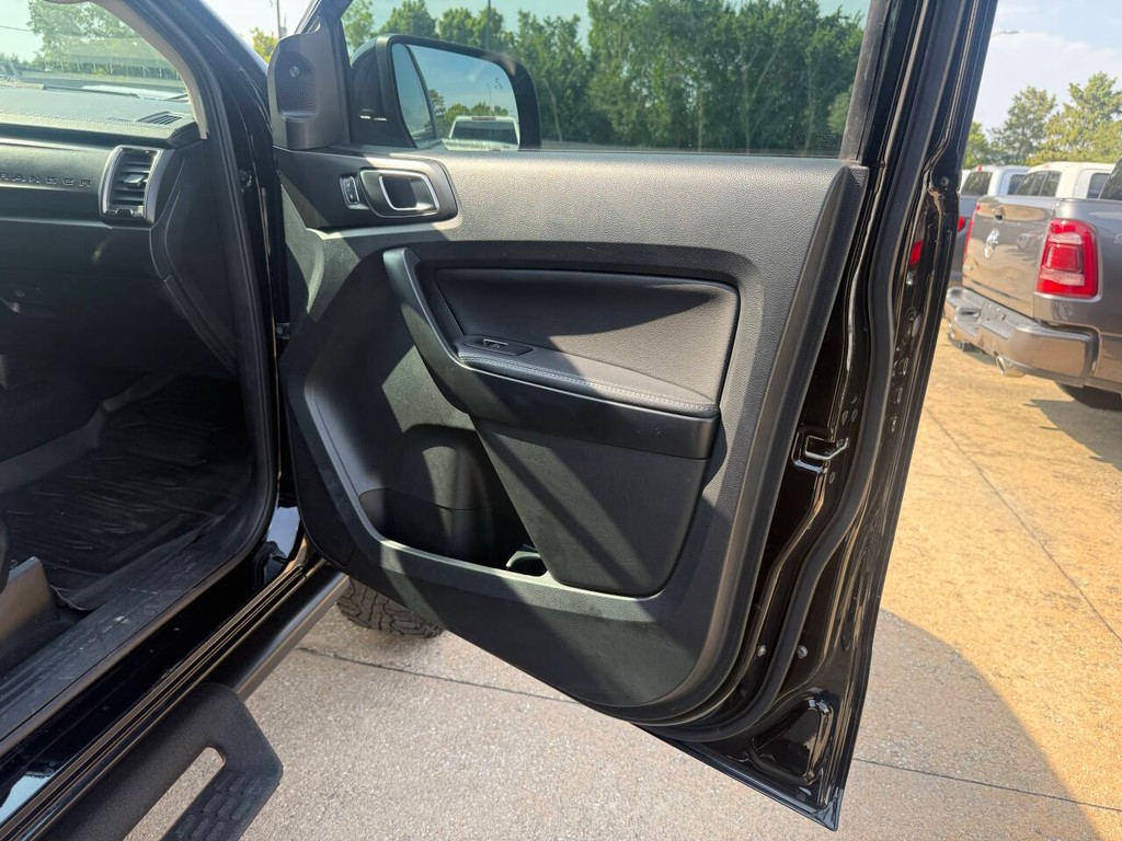 Ford Ranger Vehicle Full-screen Gallery Image 11