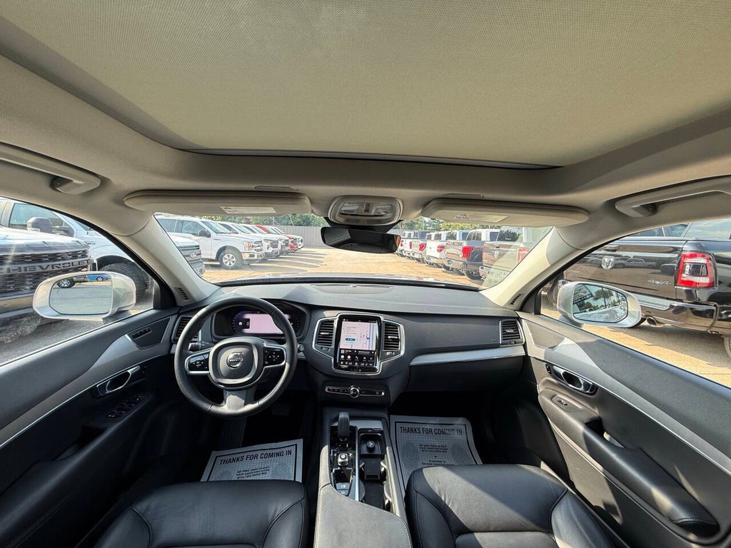 Volvo XC90 Vehicle Full-screen Gallery Image 20