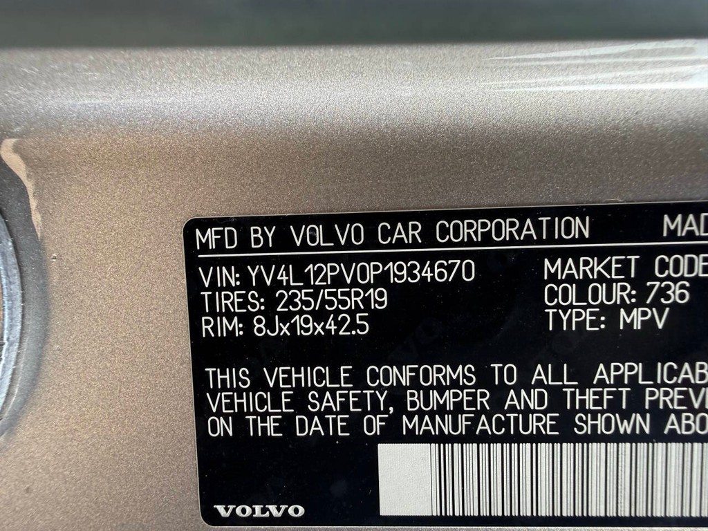 Volvo XC90 Vehicle Full-screen Gallery Image 41