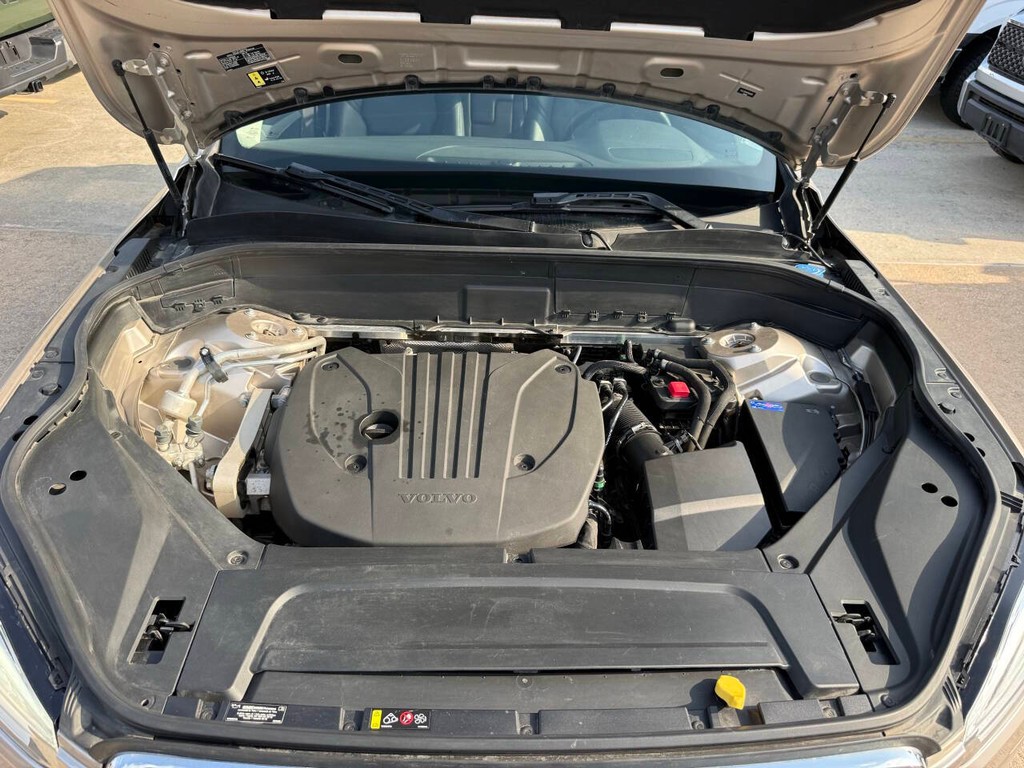 Volvo XC90 Vehicle Full-screen Gallery Image 42