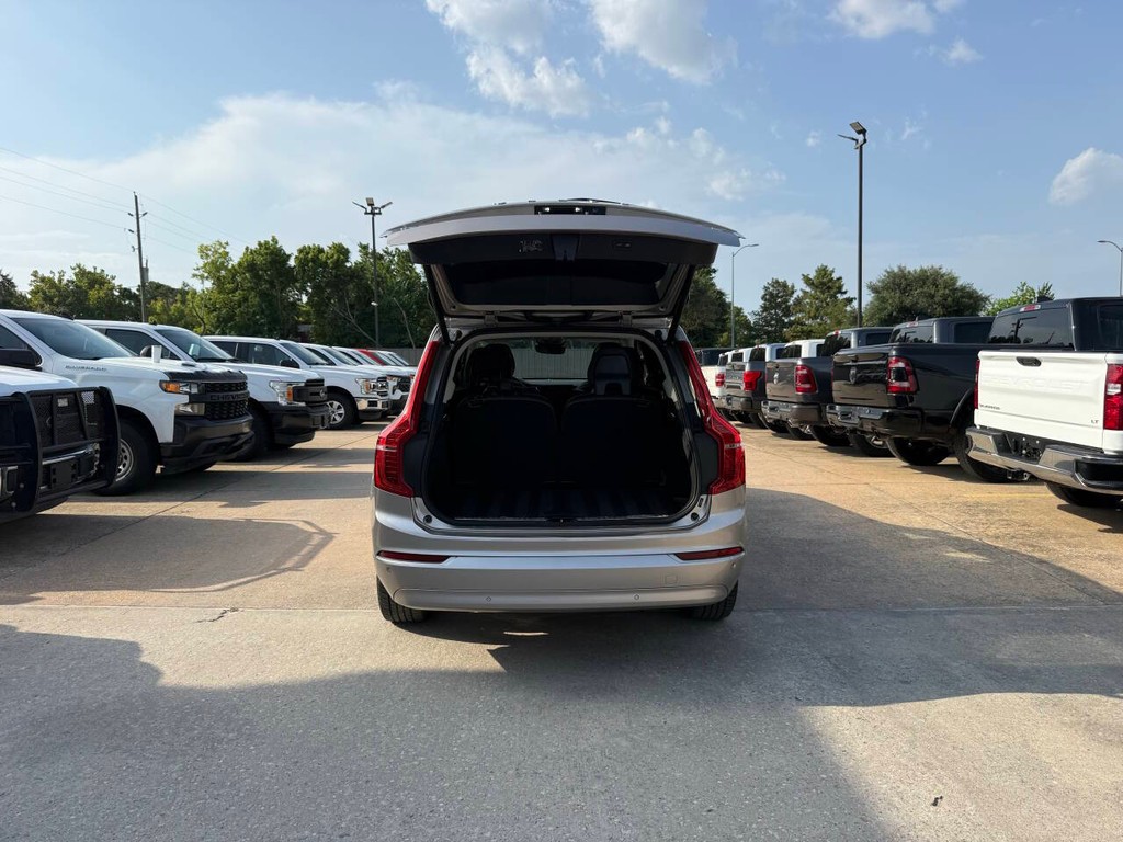 Volvo XC90 Vehicle Full-screen Gallery Image 44