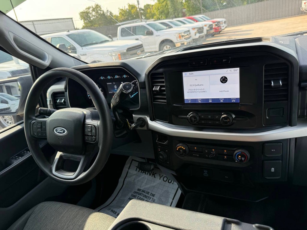 Ford F-150 Vehicle Full-screen Gallery Image 19
