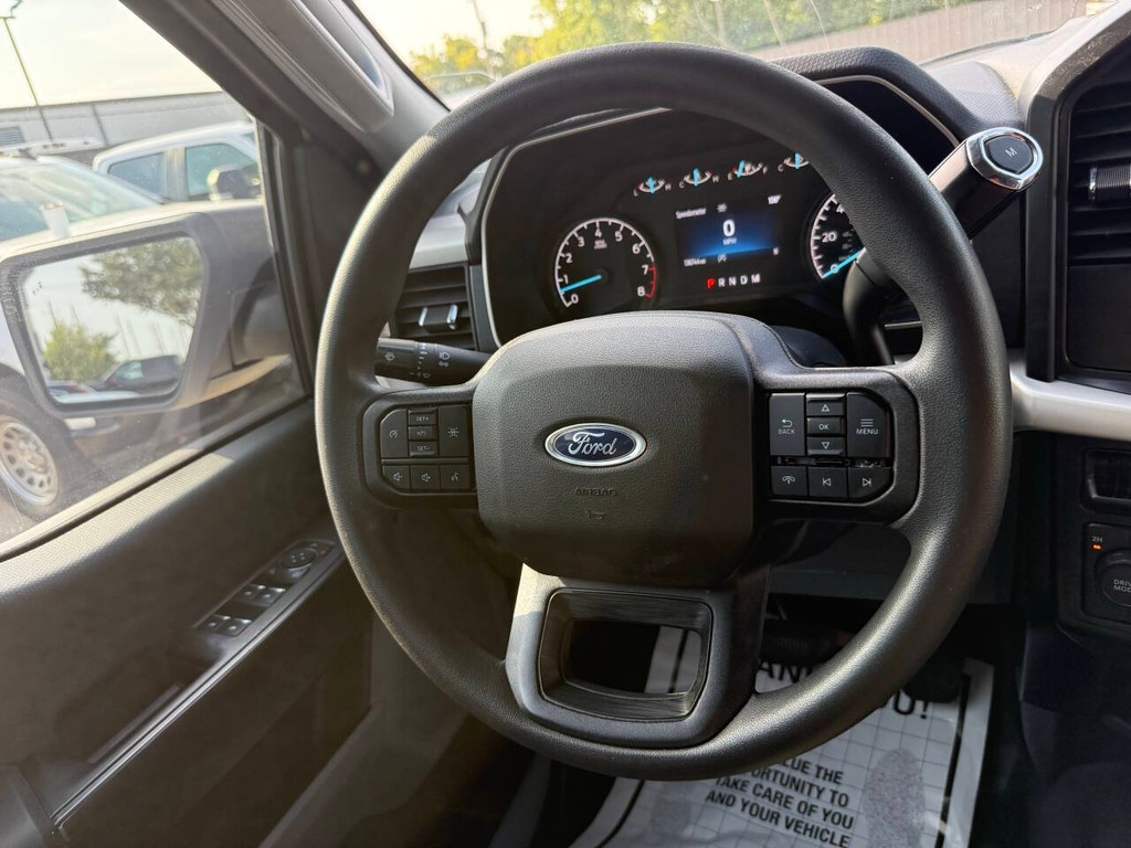 Ford F-150 Vehicle Full-screen Gallery Image 20