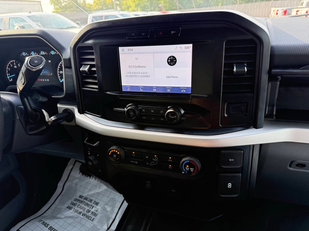 Ford F-150 Vehicle Full-screen Gallery Image 21