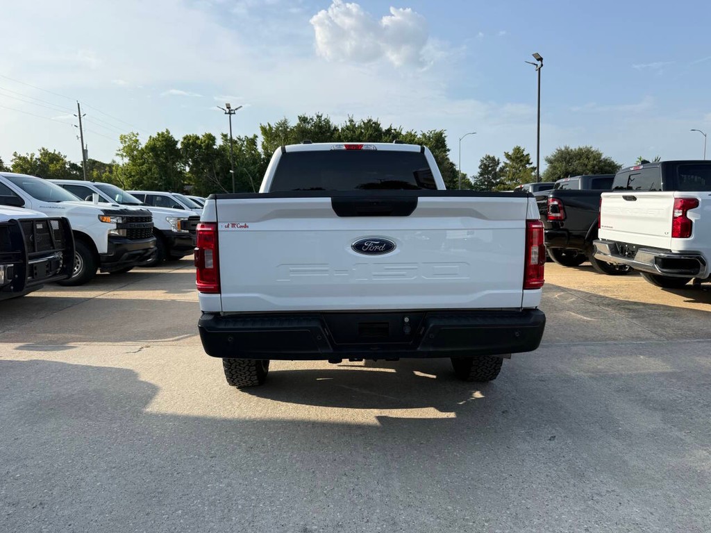 Ford F-150 Vehicle Full-screen Gallery Image 37