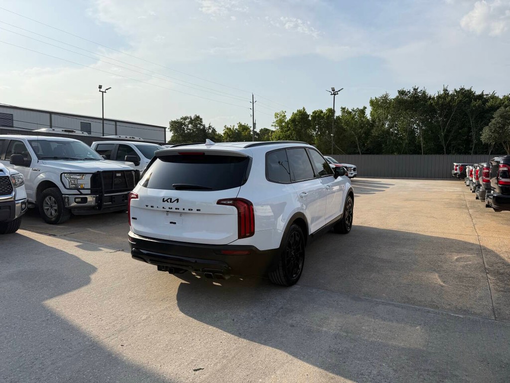 Kia Telluride Vehicle Full-screen Gallery Image 05