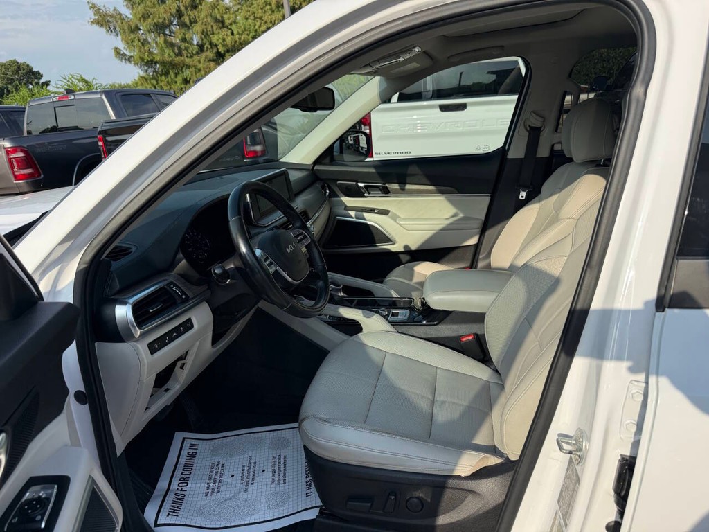 Kia Telluride Vehicle Full-screen Gallery Image 07