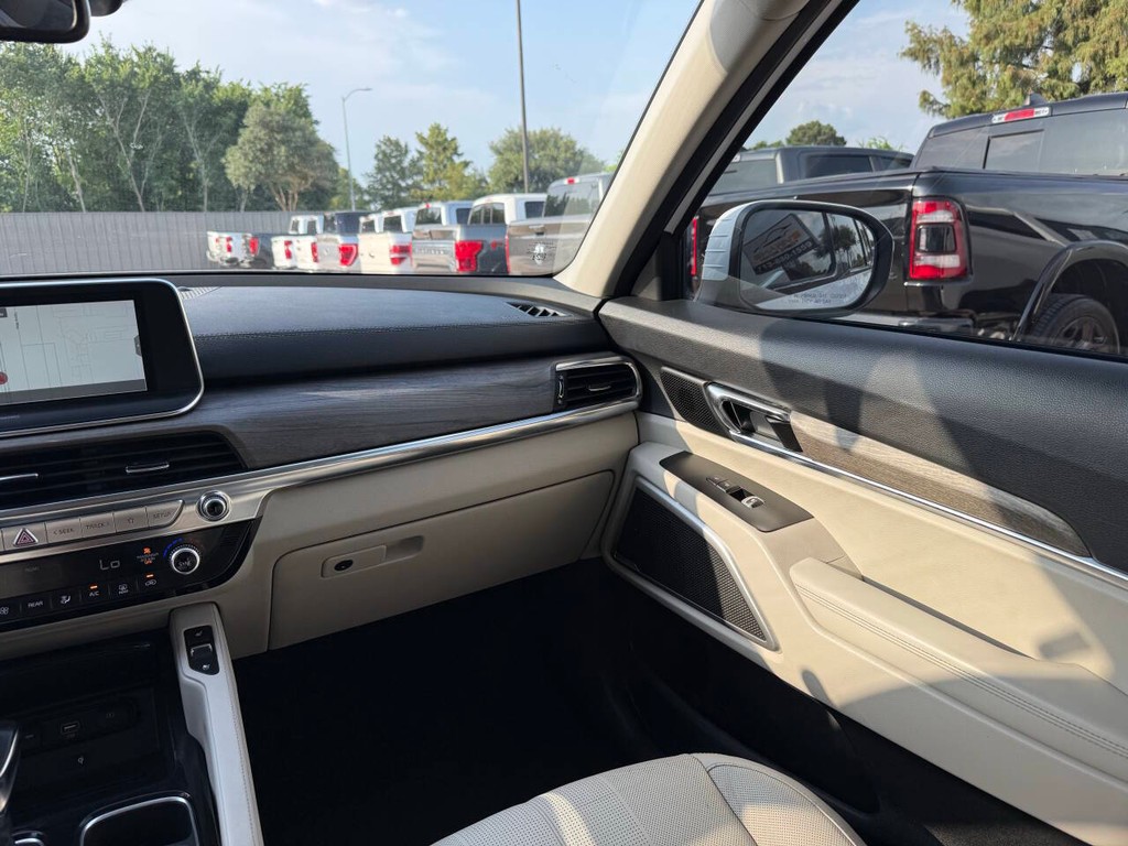 Kia Telluride Vehicle Full-screen Gallery Image 22