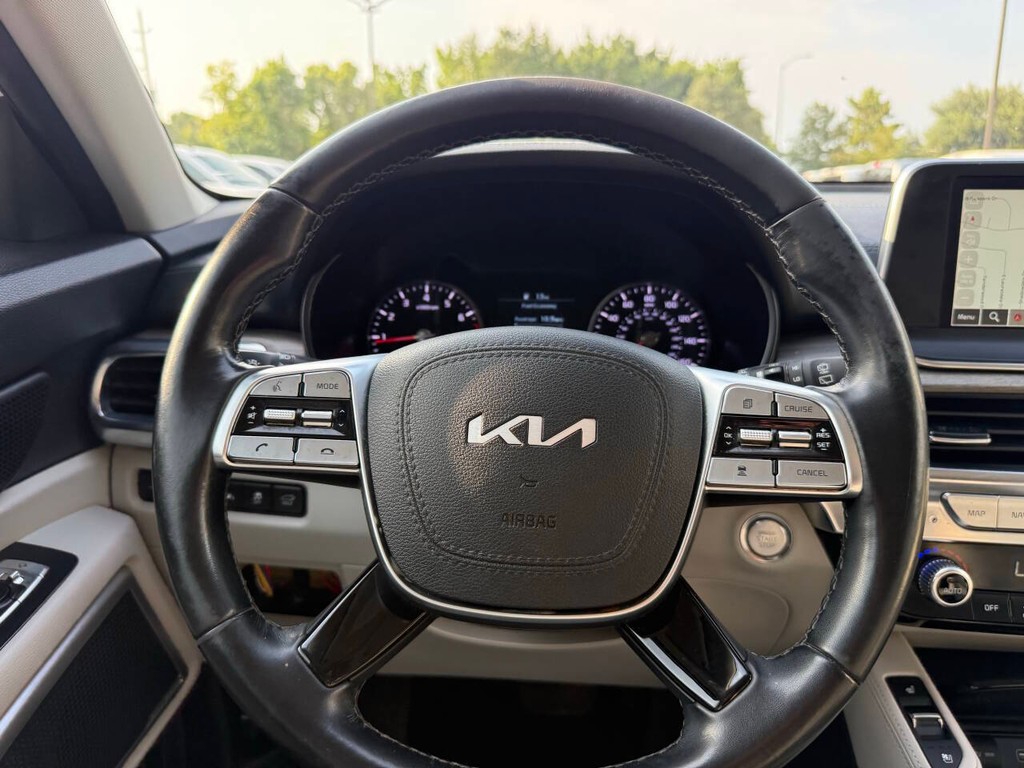 Kia Telluride Vehicle Full-screen Gallery Image 25