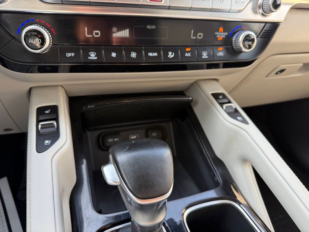 Kia Telluride Vehicle Full-screen Gallery Image 34