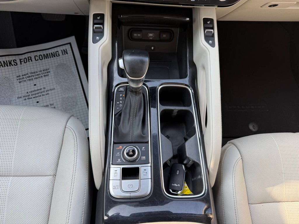 Kia Telluride Vehicle Full-screen Gallery Image 35