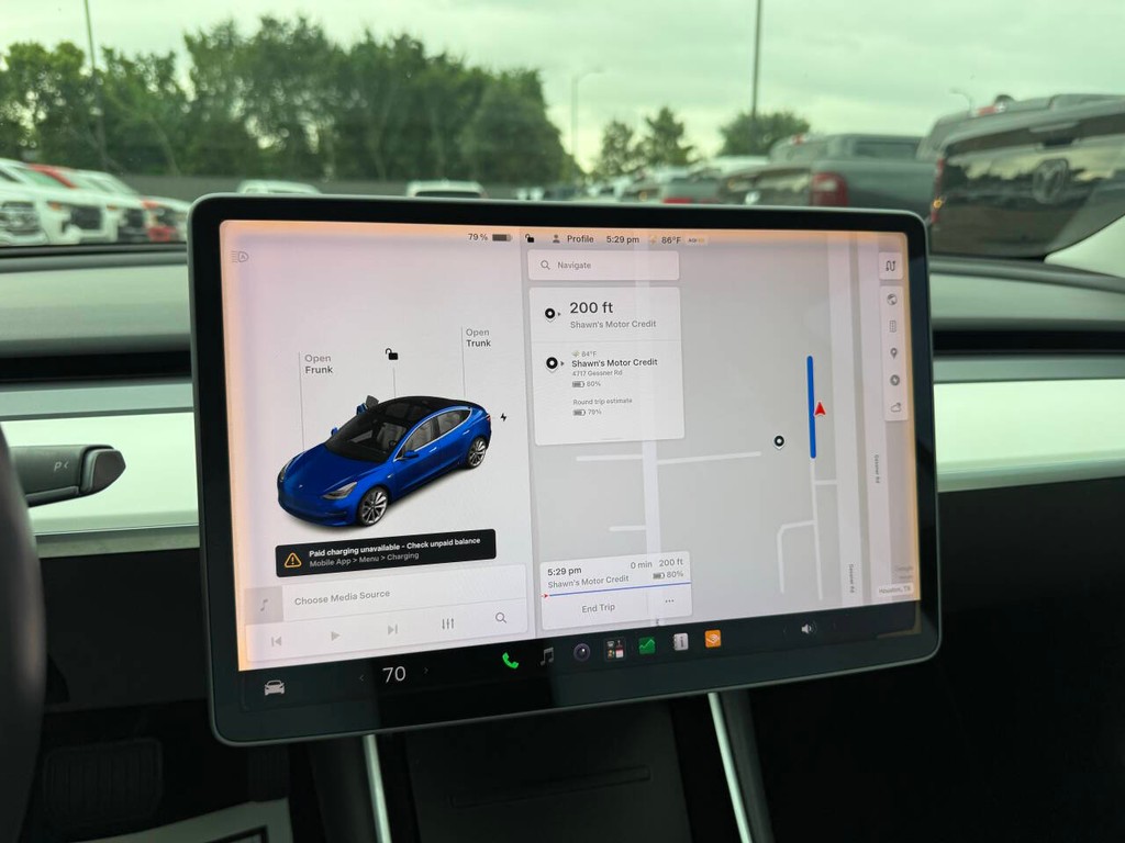 Tesla Model 3 Vehicle Full-screen Gallery Image 25