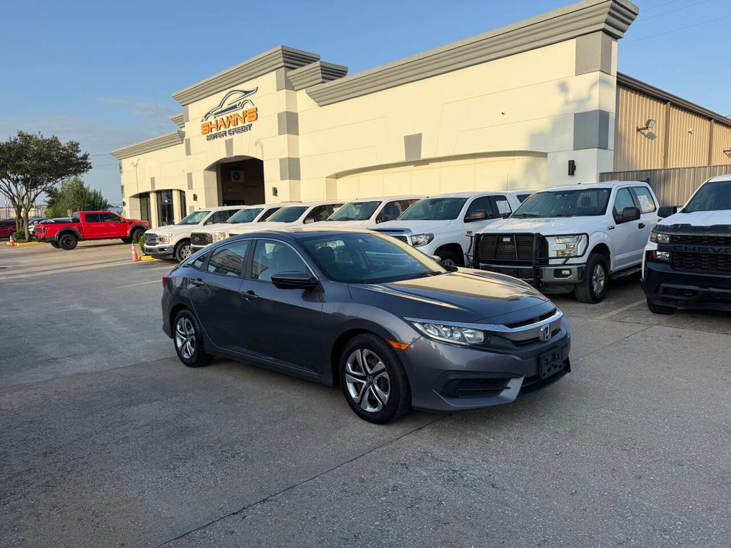 Honda Civic Sedan Vehicle Full-screen Gallery Image 02