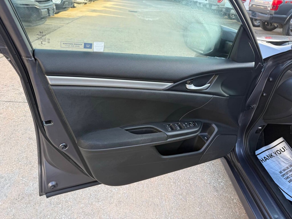 Honda Civic Sedan Vehicle Full-screen Gallery Image 08