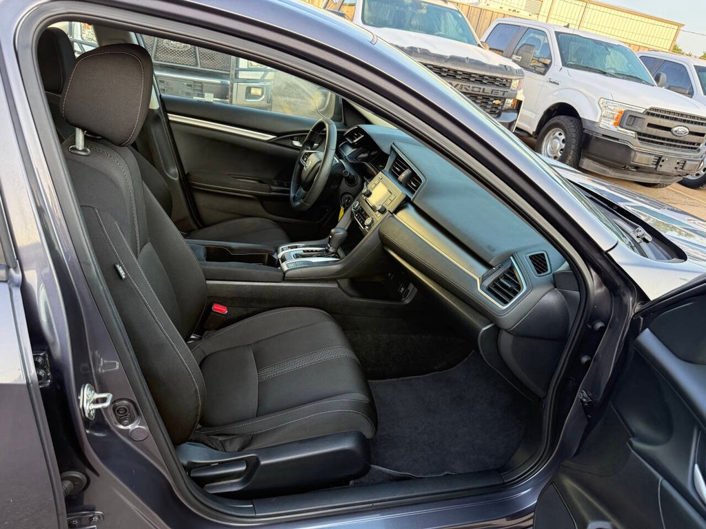 Honda Civic Sedan Vehicle Full-screen Gallery Image 10