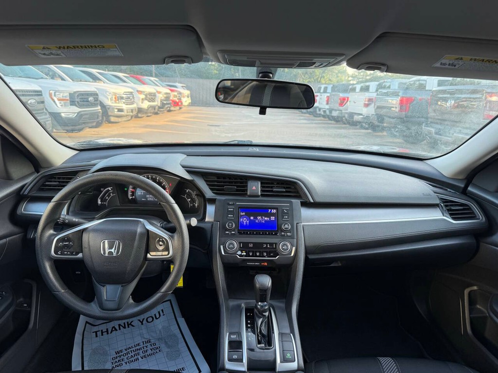 Honda Civic Sedan Vehicle Full-screen Gallery Image 16