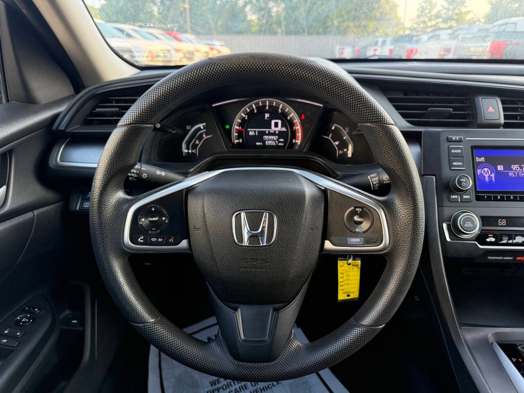 Honda Civic Sedan Vehicle Full-screen Gallery Image 22