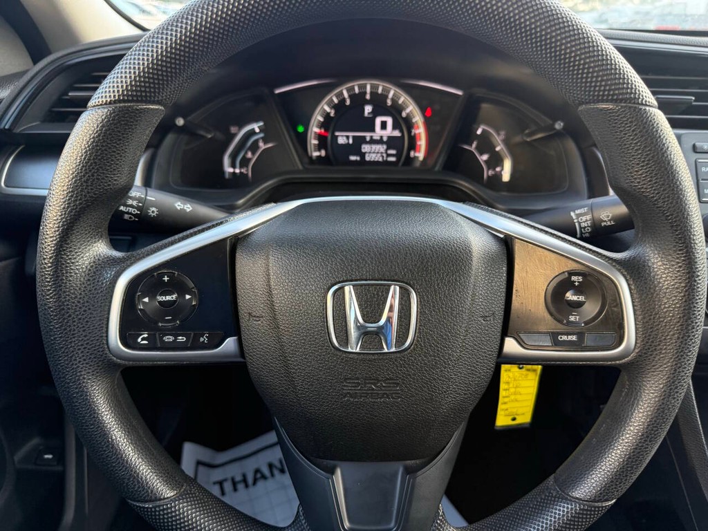 Honda Civic Sedan Vehicle Full-screen Gallery Image 23