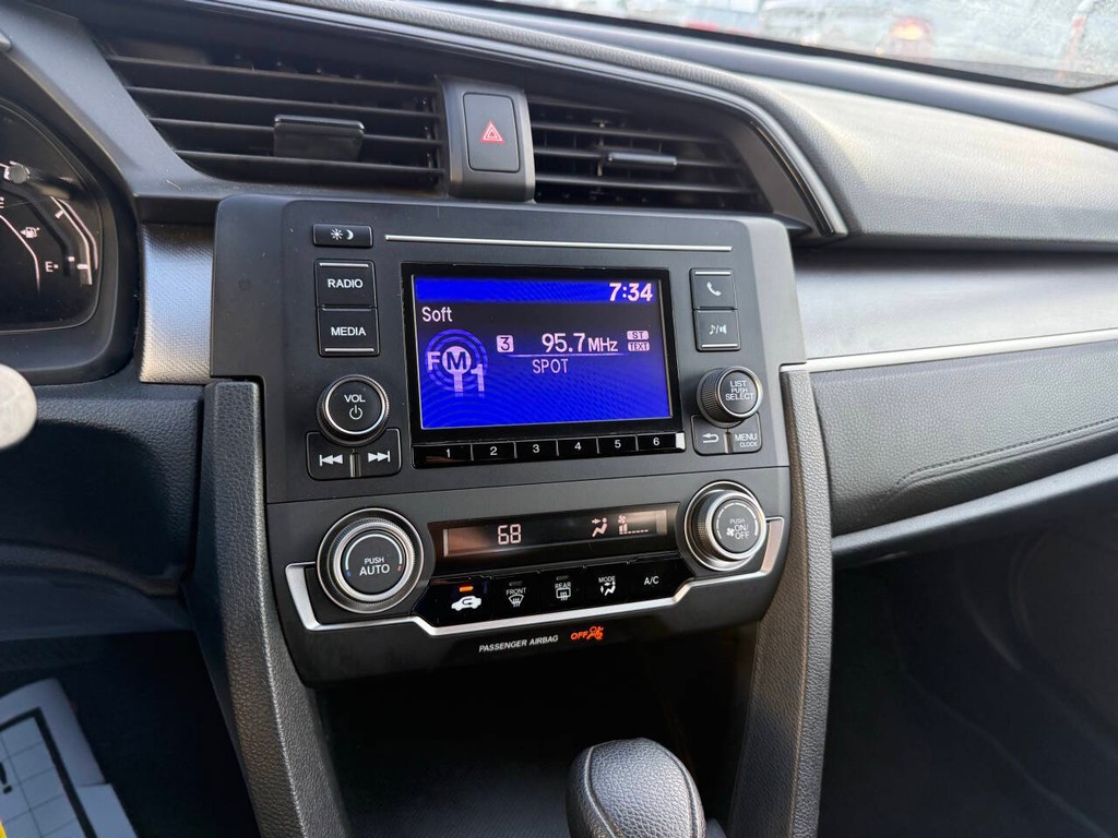 Honda Civic Sedan Vehicle Full-screen Gallery Image 24