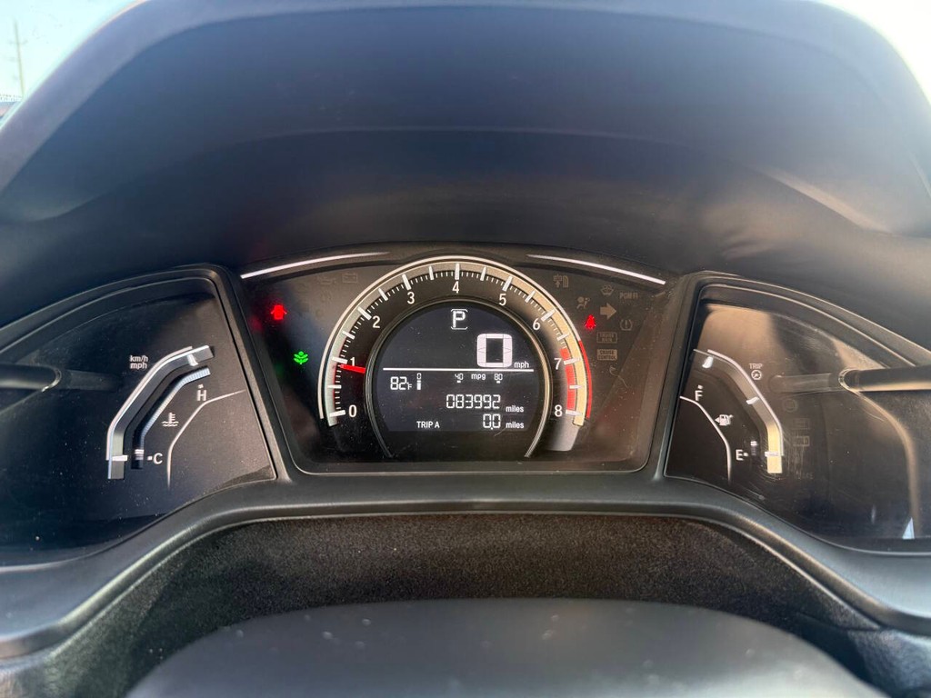 Honda Civic Sedan Vehicle Full-screen Gallery Image 33