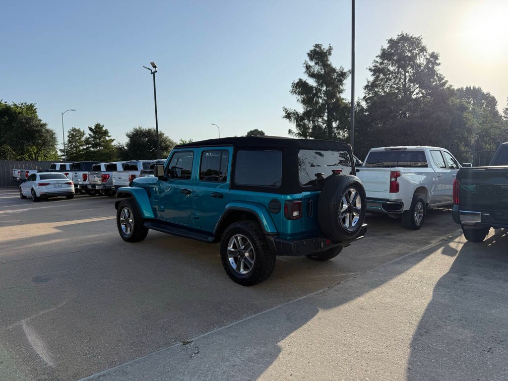 Jeep Wrangler Unlimited Vehicle Full-screen Gallery Image 04