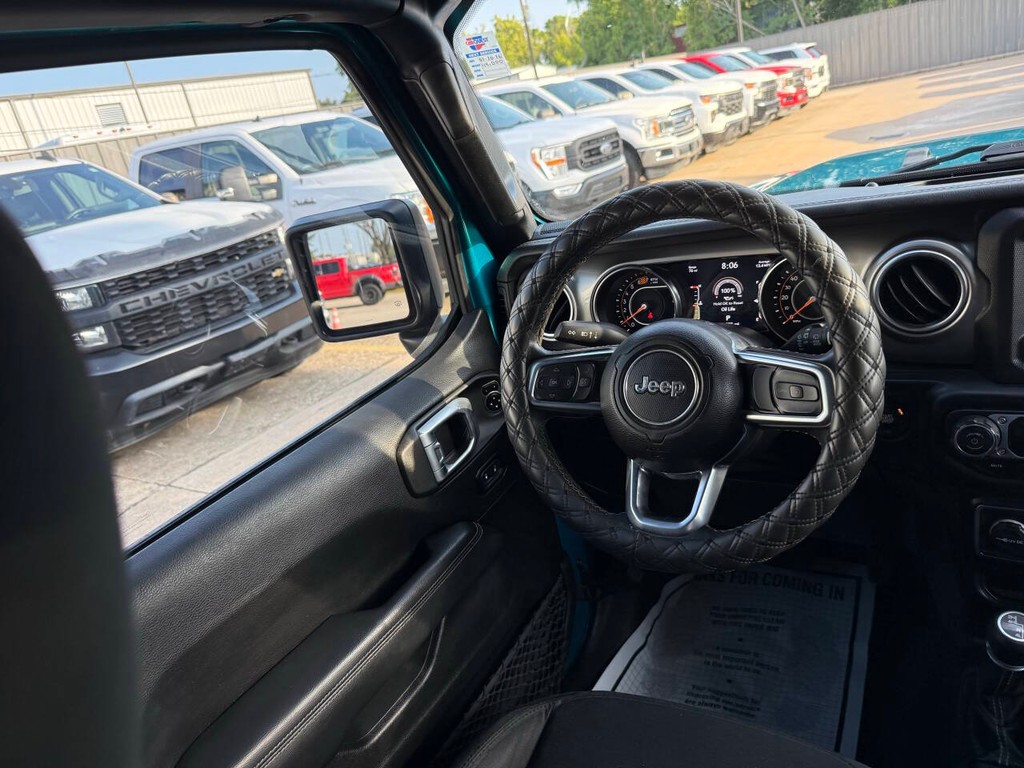 Jeep Wrangler Unlimited Vehicle Full-screen Gallery Image 19