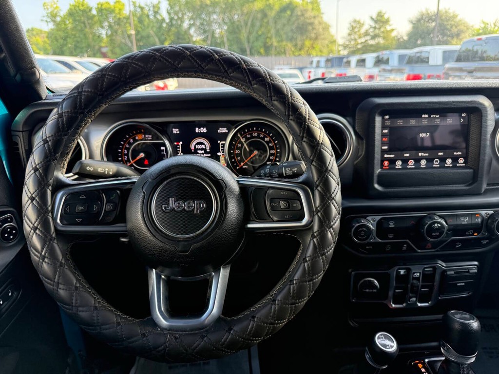 Jeep Wrangler Unlimited Vehicle Full-screen Gallery Image 22