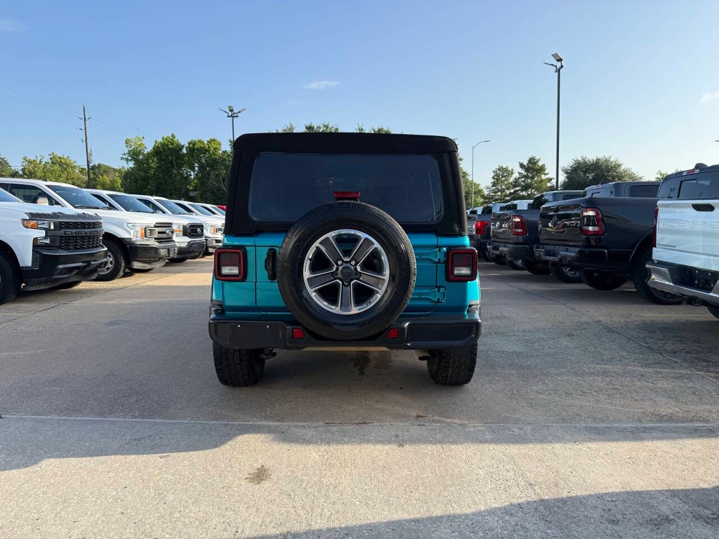 Jeep Wrangler Unlimited Vehicle Full-screen Gallery Image 37