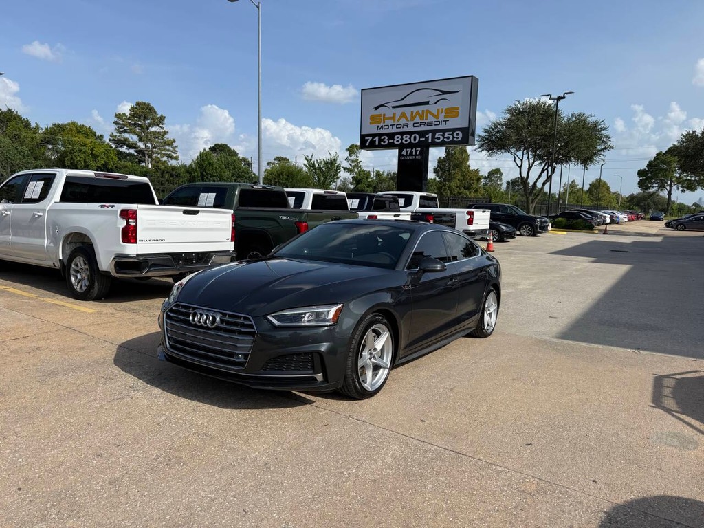 Audi A5 Sportback Vehicle Full-screen Gallery Image 03