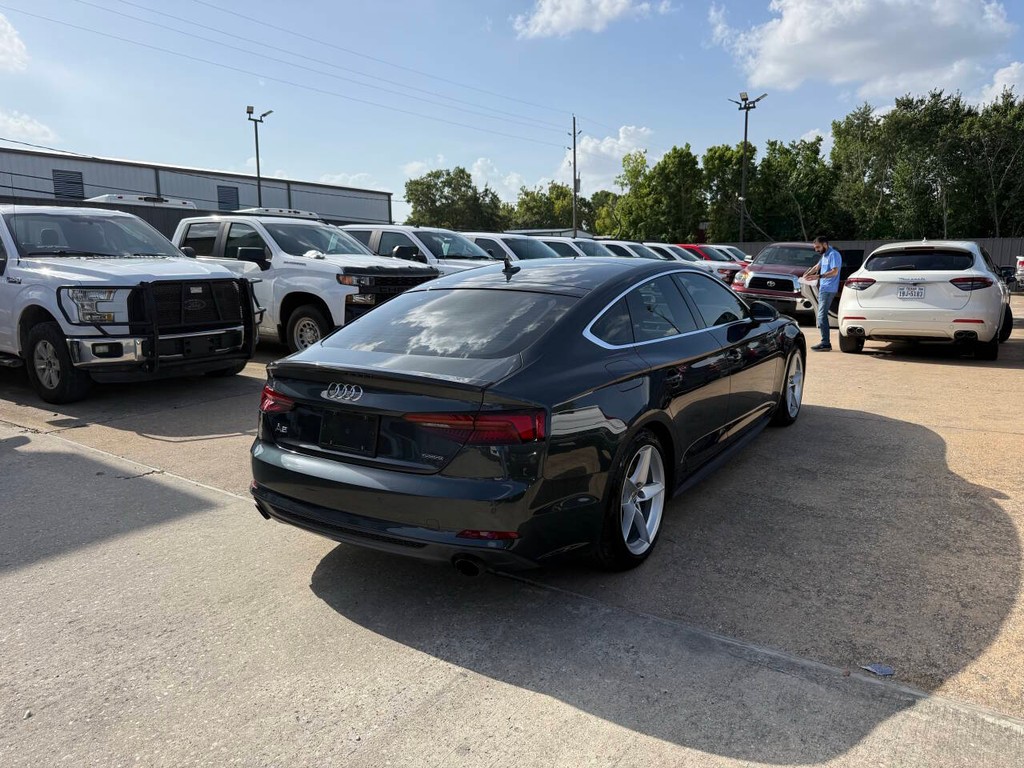 Audi A5 Sportback Vehicle Full-screen Gallery Image 05