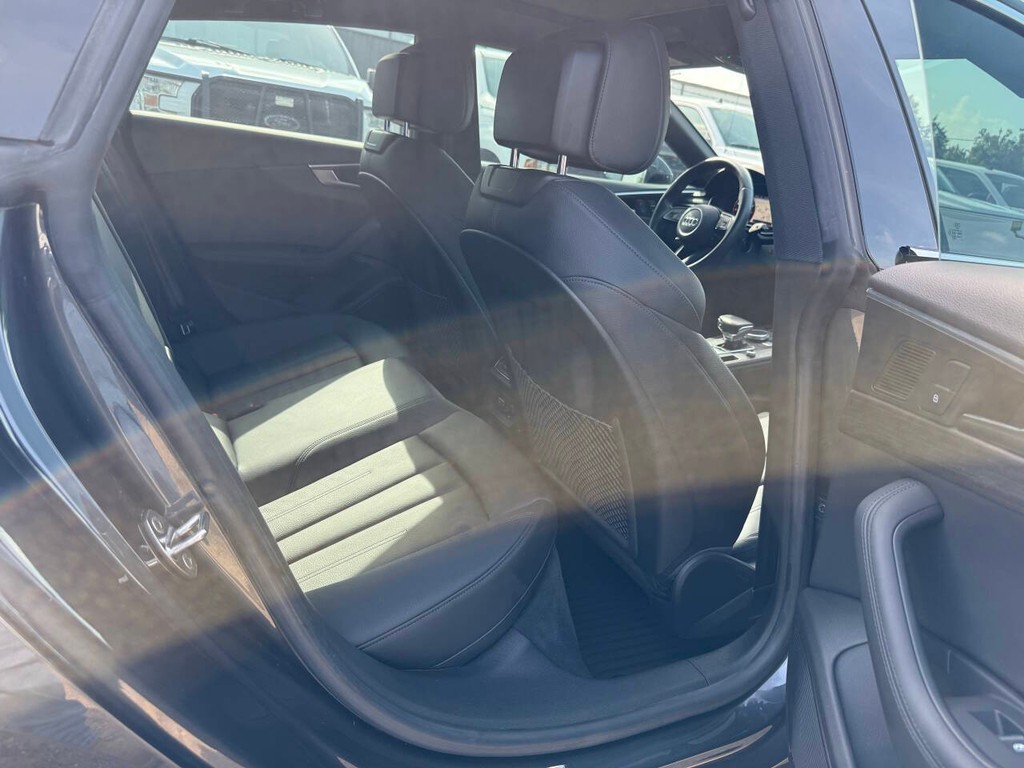 Audi A5 Sportback Vehicle Full-screen Gallery Image 15