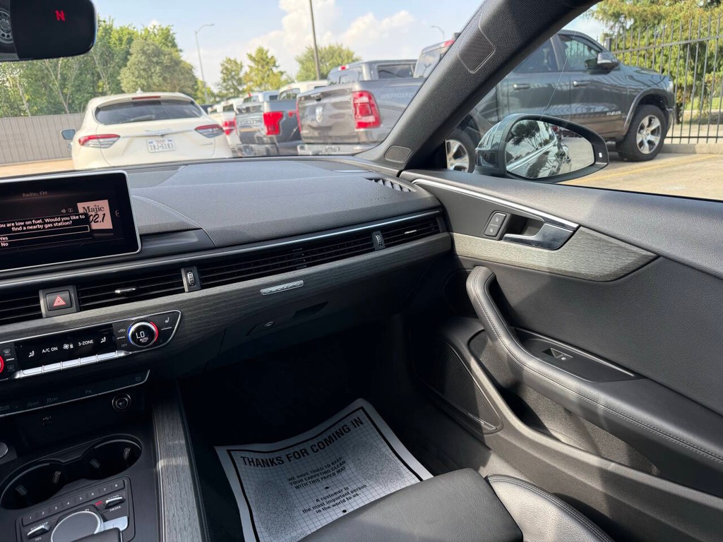 Audi A5 Sportback Vehicle Full-screen Gallery Image 20