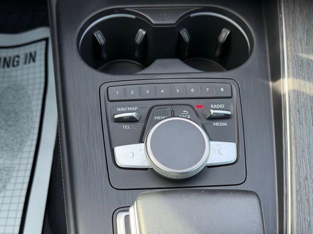 Audi A5 Sportback Vehicle Full-screen Gallery Image 29