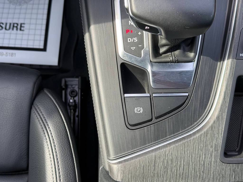 Audi A5 Sportback Vehicle Full-screen Gallery Image 30