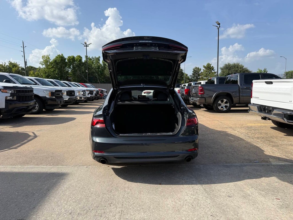 Audi A5 Sportback Vehicle Full-screen Gallery Image 38
