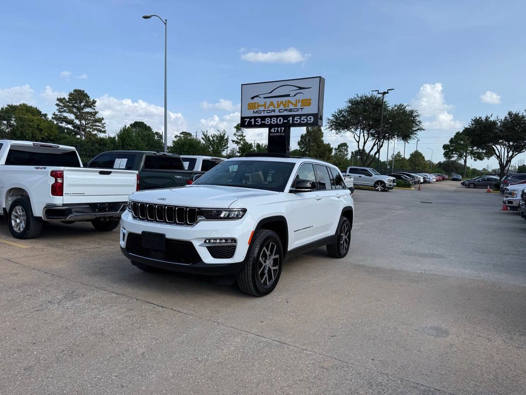 Jeep Grand Cherokee Vehicle Full-screen Gallery Image 03