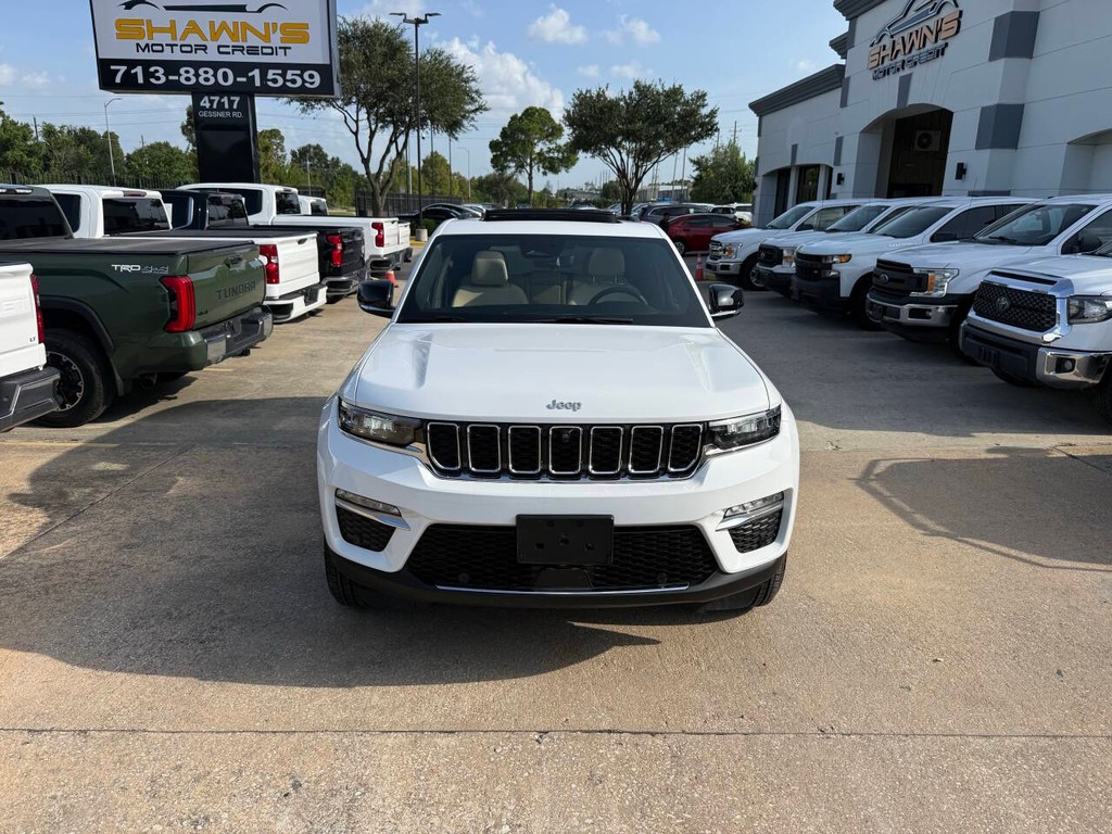 Jeep Grand Cherokee Vehicle Full-screen Gallery Image 39