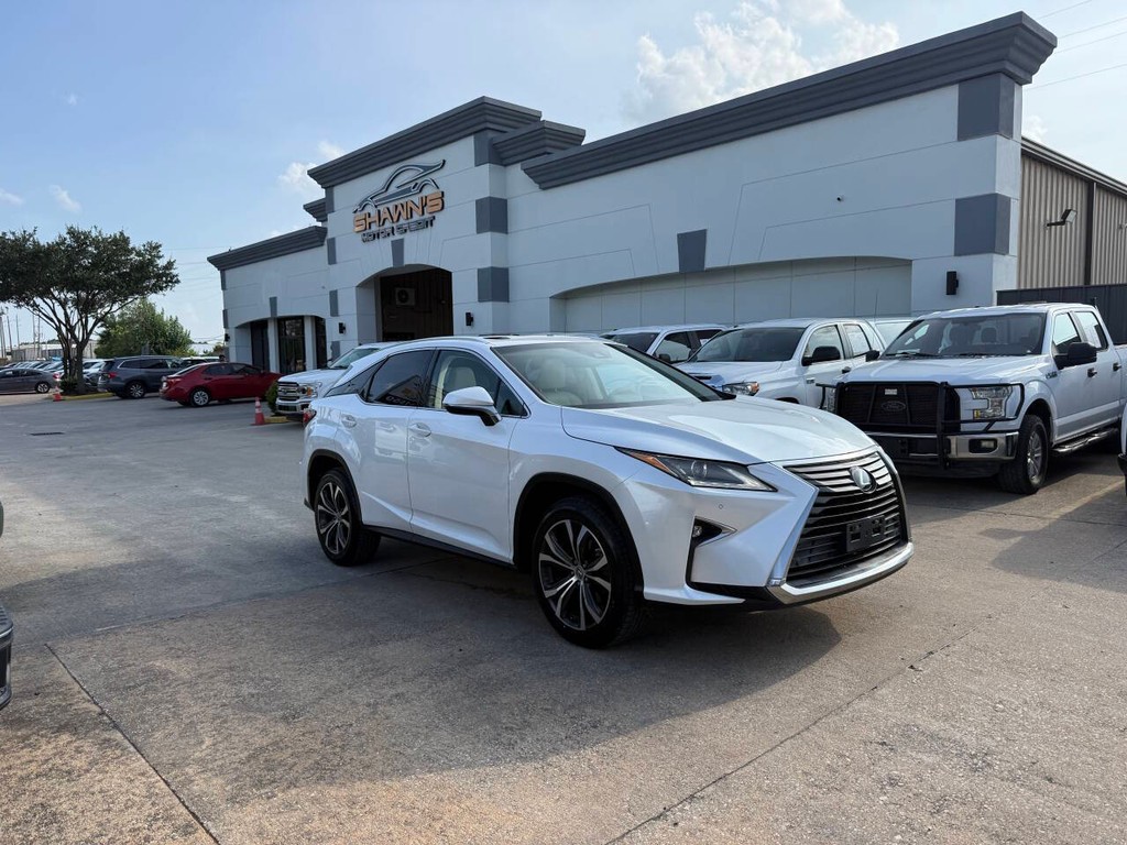 Lexus RX 350 Vehicle Full-screen Gallery Image 02