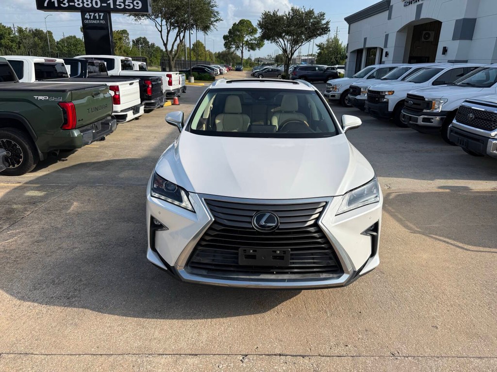 Lexus RX 350 Vehicle Full-screen Gallery Image 37