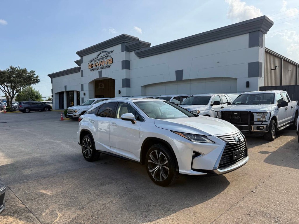 Lexus RX 350 Vehicle Full-screen Gallery Image 39